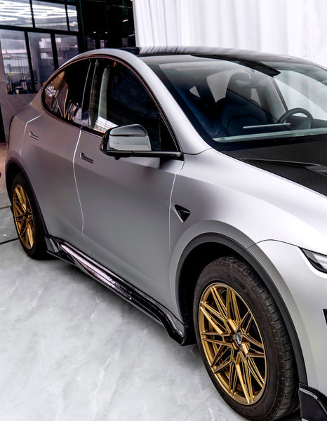Tesla Model Y Juniper 2026-ON with Aftermarket Parts - Side Skirts ABS from CMST Tuning