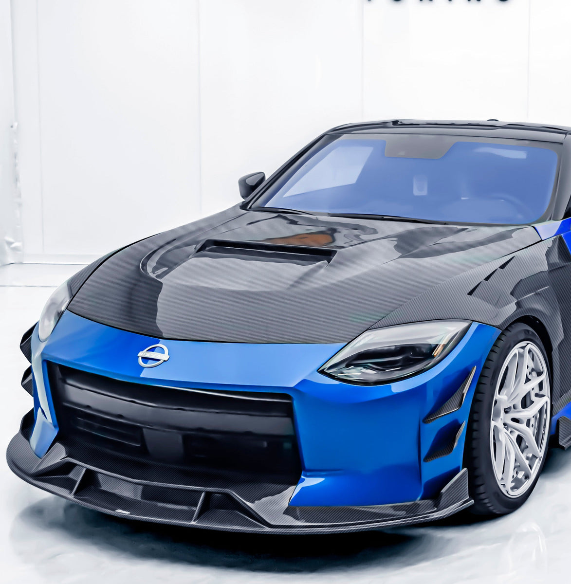 CMSTTuningV1HoodforNissanZ400Z