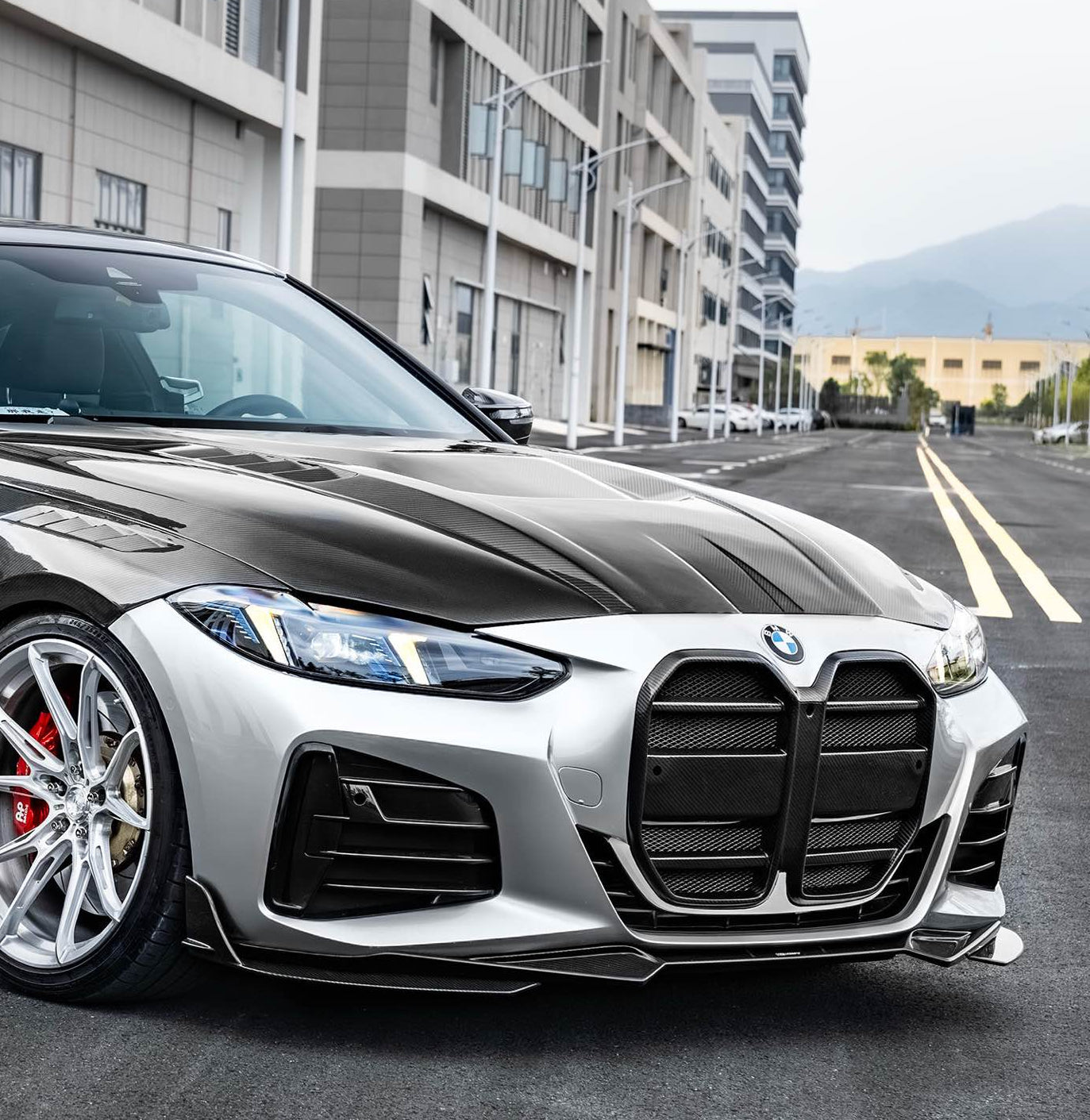BMW 4 Series M440 430 G22 G23 2020-ON with CMST Tuning's Aftermarket Parts - Front Lip Dry Pre-preg Carbon Fiber / FRP. A complete transformation of style and performance.