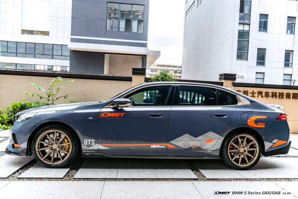 BMW 5 Series 530 540 &amp; i5 e/x Drive40 M60 G60 G61 2024-ON with Aftermarket Parts - Side Skirts Dry Pre-preg Carbon Fiber / FRP