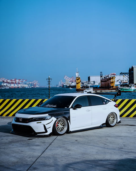 Honda Civic Type-R FL5 2023 2024 with Aftermarket Parts - Front Fenders Pre-preg Carbon Fiber / FRP from CMST Tuning