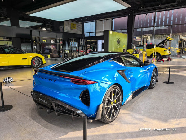 Lotus Emira 3.6 V6 2.0 Four-cylinder 2022-ON with Aftermarket Parts - V2 Rear Spoiler Dry Pre-preg Carbon Fiber / FRP