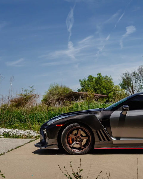 Nissan GTR Nismo T-Spec Black Edition Track Eidtion Premium Pure 2008 2009 2010 2011 2012 2013 2014 2015 2016 2017 2018 2019 2020 2021 2022 2023 with Aftermarket Parts - Vented Front Fenders Pre-preg Carbon Fiber / FRP from& CMST Tuning
