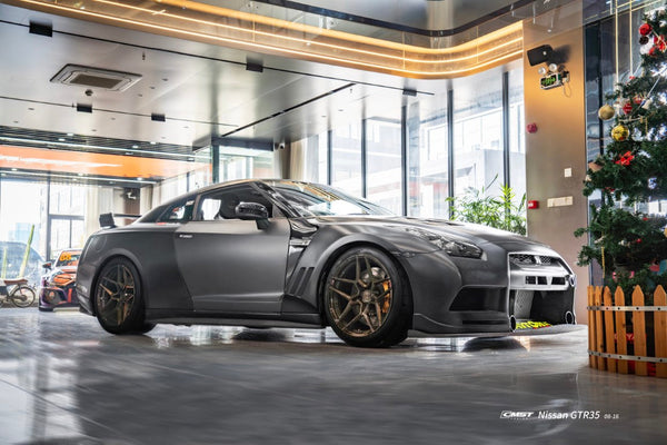 Nissan GTR R35 CBA DBA EBA 2008 2009 2010 2011 2012 2013 2014 2015 2016 with Aftermarket Parts - Doors Dry Pre-preg Carbon Fiber from CMST Tuning