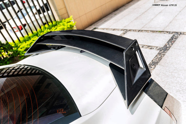 Nissan GTR R35 CBA DBA EBA 2008 2009 2010 2011 2012 2013 2014 2015 2016 2017 2018 2019 2020 2021 2022 2023 2024 with Aftermarket Parts - HORIZON Rear Spoiler Carbon Fiber / FRP from CMST Tuning