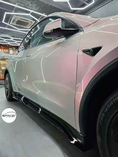 Tesla Model Y Juniper 2026-ON with Aftermarket Parts - Side Skirts ABS from CMST Tuning