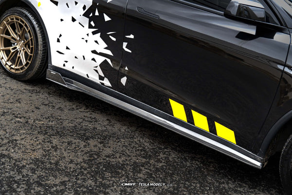 Tesla Model Y Juniper 2026-ON with Aftermarket Parts - V1 Side Skirts Carbon Fiber / FRP from CMST Tuning