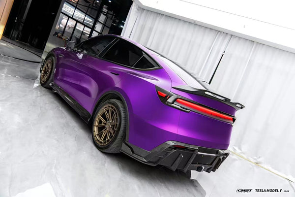 Tesla Model Y Juniper 2026-ON with Aftermarket Parts - V2 Side Skirts Carbon Fiber / FRP from CMST Tuning