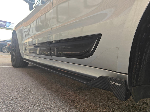 Porsche Macan 95B.1 Base/S/GTS/Sport Edition/Turbo 2015-2018 & Macan 95B.2 Base/S/GTS/Turbo 2019-2021 with Aftermarket Parts - Carbon Fiber & FRP Side Skirts from CMST Tuning