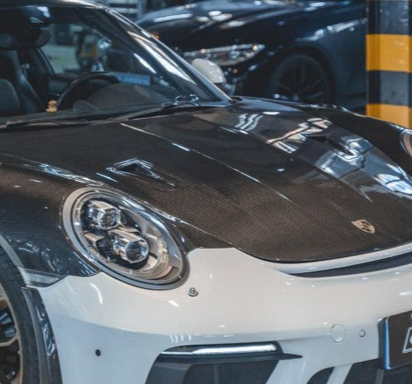 981 Cayman Base/S/T/GTS/GT4 2014-2016 & 981 Boxster Base/S/T/GTS/Spyder 2014-2016 & 718 Cayman Base/S/T/GTS/GT4/GT4RS 2017-2024 & 718 Boxster Base/S/T/GTS/Spyder/SpyderRS 2017-2024 & 991 991.1 911 Carerra Base/S/T/4/4S/Targa 4/ Targa 4S/GTS/Turbo/Turbo S/GT3/GT3RS 2012-2016 & 991 991.2 911 Carerra Base/S/T/4/4S/Targa 4/ Targa 4S/GTS/Turbo/Turbo SGT3/GT3RS/GT2RS 2017-2019 with Aftermarket Parts - Hood Bonnet Carbon Fiber / FRP from CMST Tuning