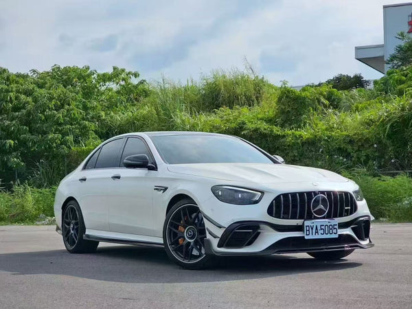 Mercedes Benz E-Class E63S E63 W213 2021-2023 with Aftermarket Parts - Pre-preg Carbon Fiber FRP Front Lip Splitter from CMST Tuning